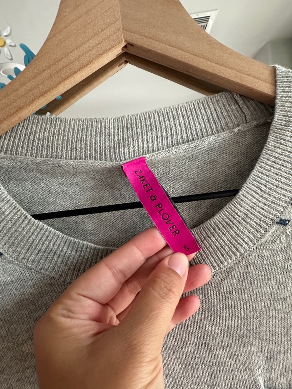 Zaket & Plover Handwork Curve Contrast Detail Knit Sweater Grey Small - Picture 3 of 6